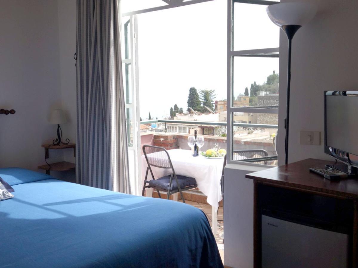 Bed And Breakfast Sorriso Taormina Exterior foto